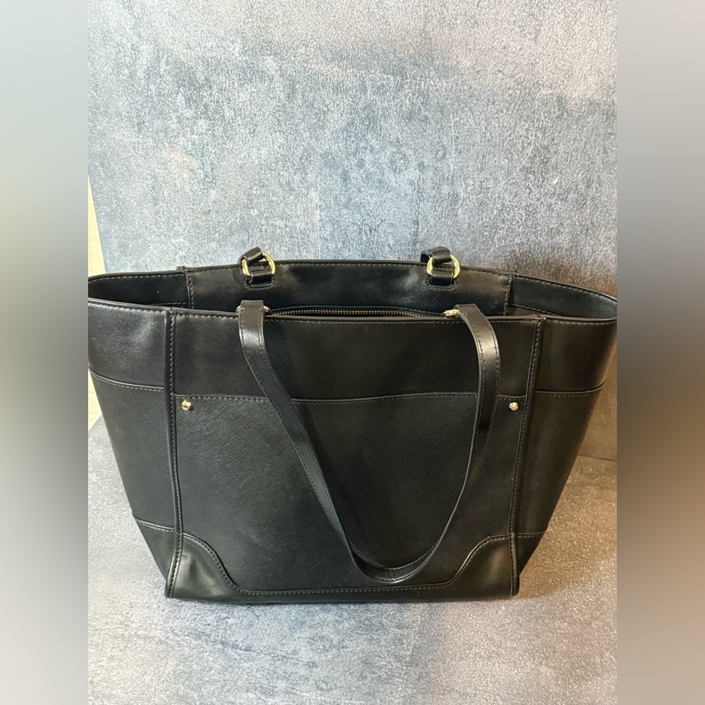 Michael Kors purse - Picture 9 of 9